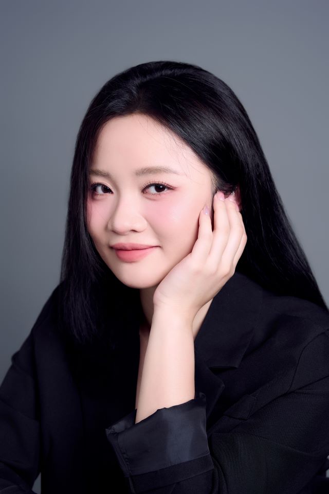 17-1-sg-ms-emyly-hang-tran-15h-ht5264-288 Jenny Hoang
